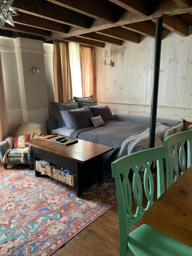 Innkeeper'S Place B&B Stafford Extérieur photo