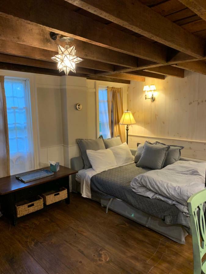 Innkeeper'S Place B&B Stafford Extérieur photo